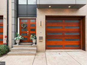 152 Vine Street, Philadelphia PA 19106