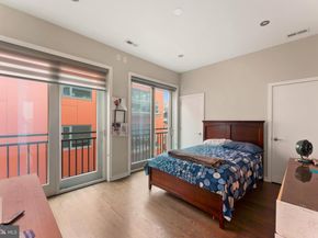 152 Vine Street, Philadelphia PA 19106