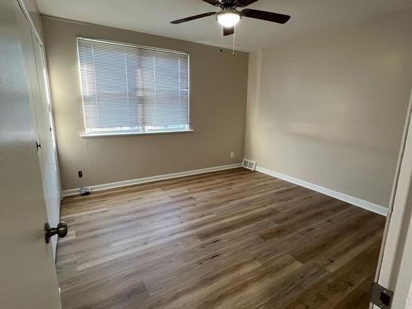 6168 Newtown Avenue, Philadelphia PA 19111