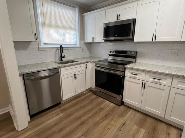 6168 Newtown Avenue, Philadelphia PA 19111