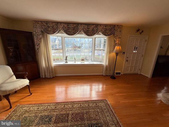 128 Clemson Road, Bryn Mawr PA 19010