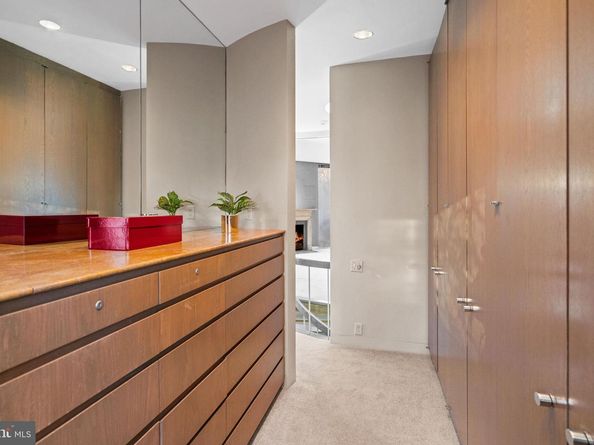 901 26TH Street NW, Washington DC 20037