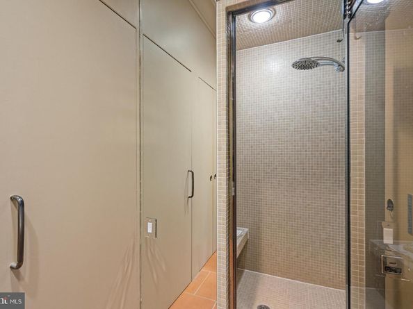 901 26TH Street NW, Washington DC 20037