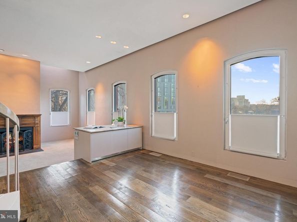 901 26TH Street NW, Washington DC 20037