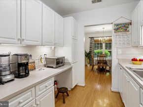 7011 Falls Reach Drive 101, Falls Church VA 22043