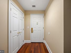 1500 Chestnut Street 13E, Philadelphia PA 19102