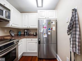 1500 Chestnut Street 13E, Philadelphia PA 19102