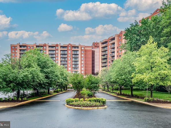 2230 George C Marshall Drive 517, Falls Church VA 22043