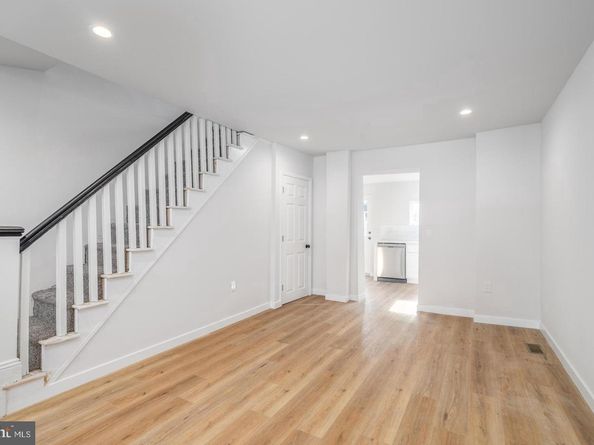 438 Dudley Street, Philadelphia PA 19148
