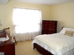1603 Society Place, Newtown PA 18940