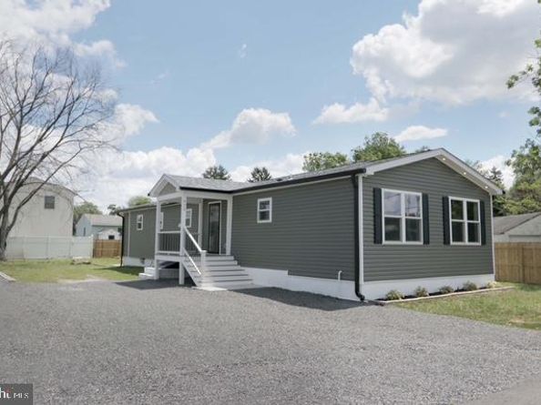 423 Hemlock Avenue, Bensalem PA 19020