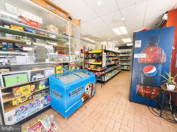 1555 S Newkirk Street, Philadelphia PA 19146