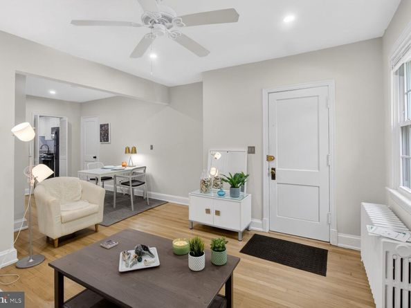 2228 40TH Street NW 1, Washington DC 20007
