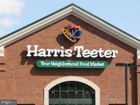 625 S Henry Street, Alexandria VA 22314