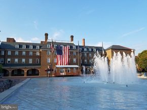 625 S Henry Street, Alexandria VA 22314