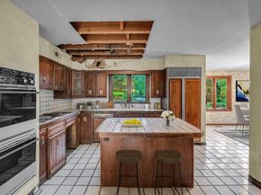 2 Three Ponds Lane, Newtown PA 18940