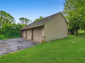 2 Three Ponds Lane, Newtown PA 18940