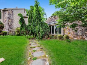 2 Three Ponds Lane, Newtown PA 18940