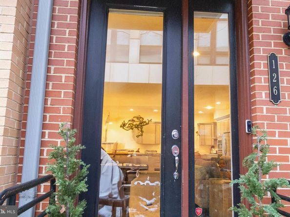 126 Cambria Walk, Alexandria VA 22304