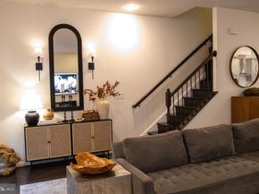 126 Cambria Walk, Alexandria VA 22304
