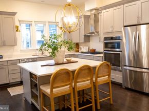 126 Cambria Walk, Alexandria VA 22304