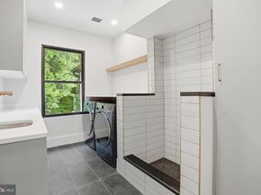 1124 Savile Lane, Mclean VA 22101