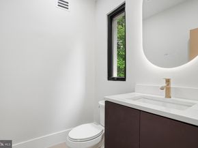 1124 Savile Lane, Mclean VA 22101