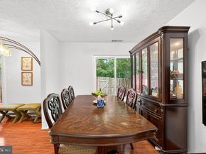 301 Reneau Way, Herndon VA 20170
