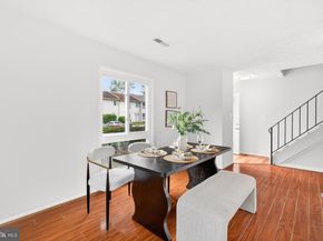 301 Reneau Way, Herndon VA 20170