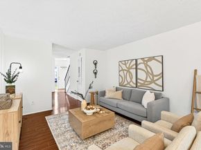 301 Reneau Way, Herndon VA 20170
