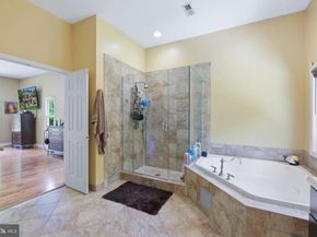 13 Trailridge Court, Potomac MD 20854