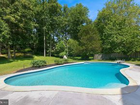 13 Trailridge Court, Potomac MD 20854