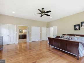 13 Trailridge Court, Potomac MD 20854