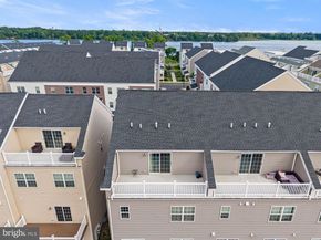142 Fleet Court, Bensalem PA 19020