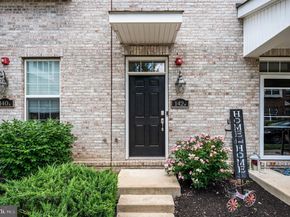 142 Fleet Court, Bensalem PA 19020
