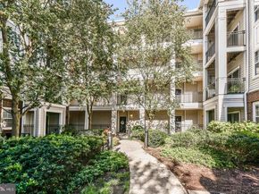 12913 Centre Park Circle 102, Herndon VA 20171