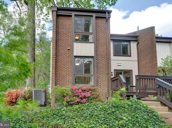 2101 Colts Neck Court, Reston VA 20191