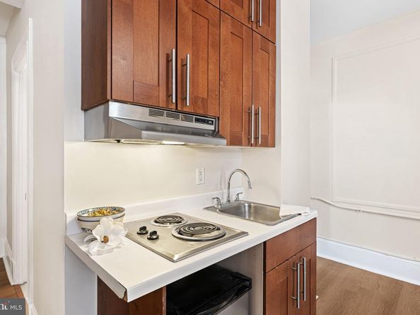 1324 Locust Street 717, Philadelphia PA 19107