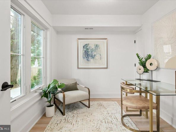 909 N Irving Street, Arlington VA 22201