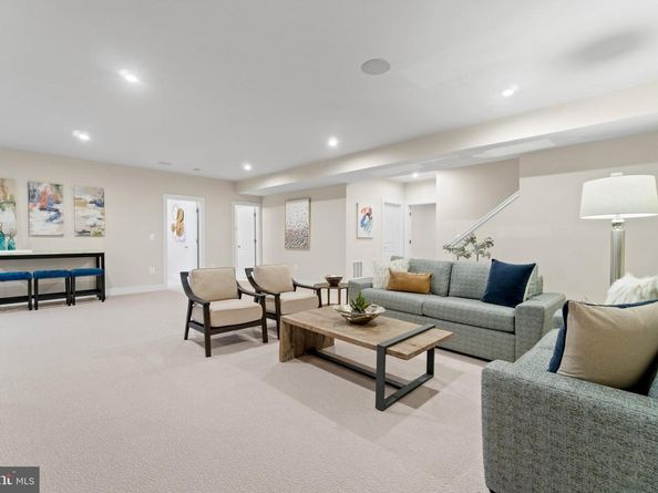 1419 Cottage Street SW, Vienna VA 22180