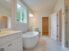 1419 Cottage Street SW, Vienna VA 22180