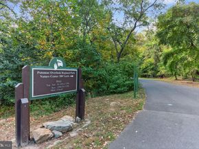 3950 27TH Road N, Arlington VA 22207