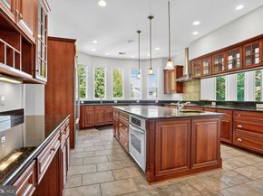 3950 27TH Road N, Arlington VA 22207