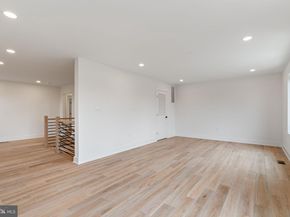505 Adelman Circle SW, Vienna VA 22180