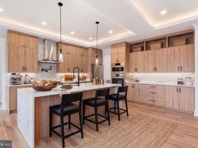 505 Adelman Circle SW, Vienna VA 22180