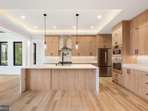 505 Adelman Circle SW, Vienna VA 22180