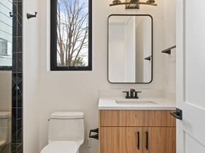 505 Adelman Circle SW, Vienna VA 22180