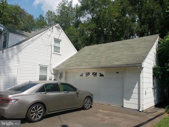 1709 Church Road, Oreland PA 19075