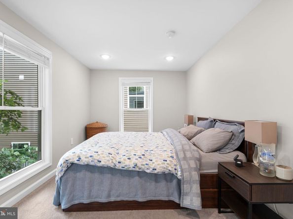 1015 48TH Street NE, Washington DC 20019