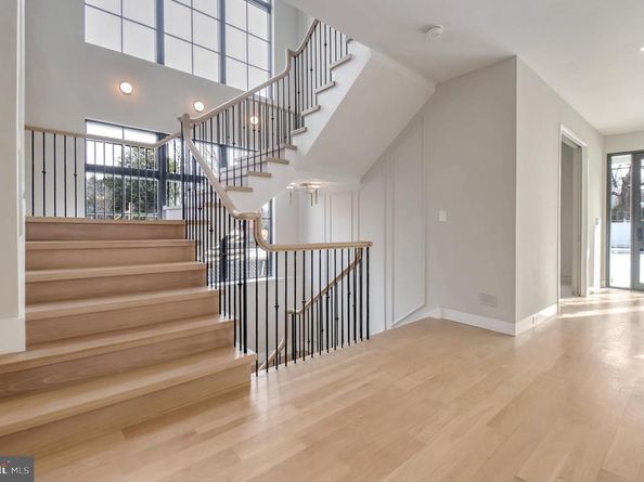 3417 Cummings Lane, Chevy Chase MD 20815